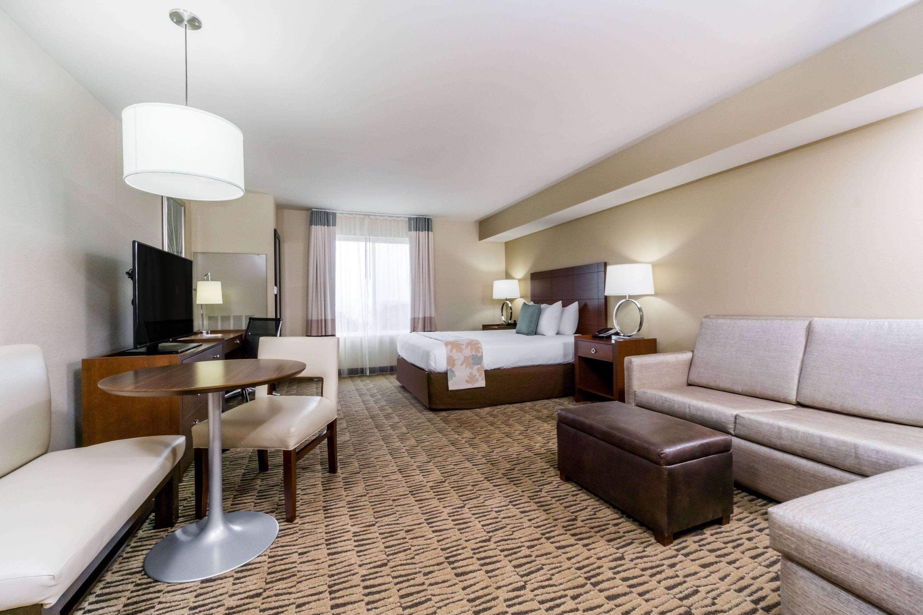 Hawthorn Suites By Wyndham Wheeling At The Highlands Triadelphia Экстерьер фото