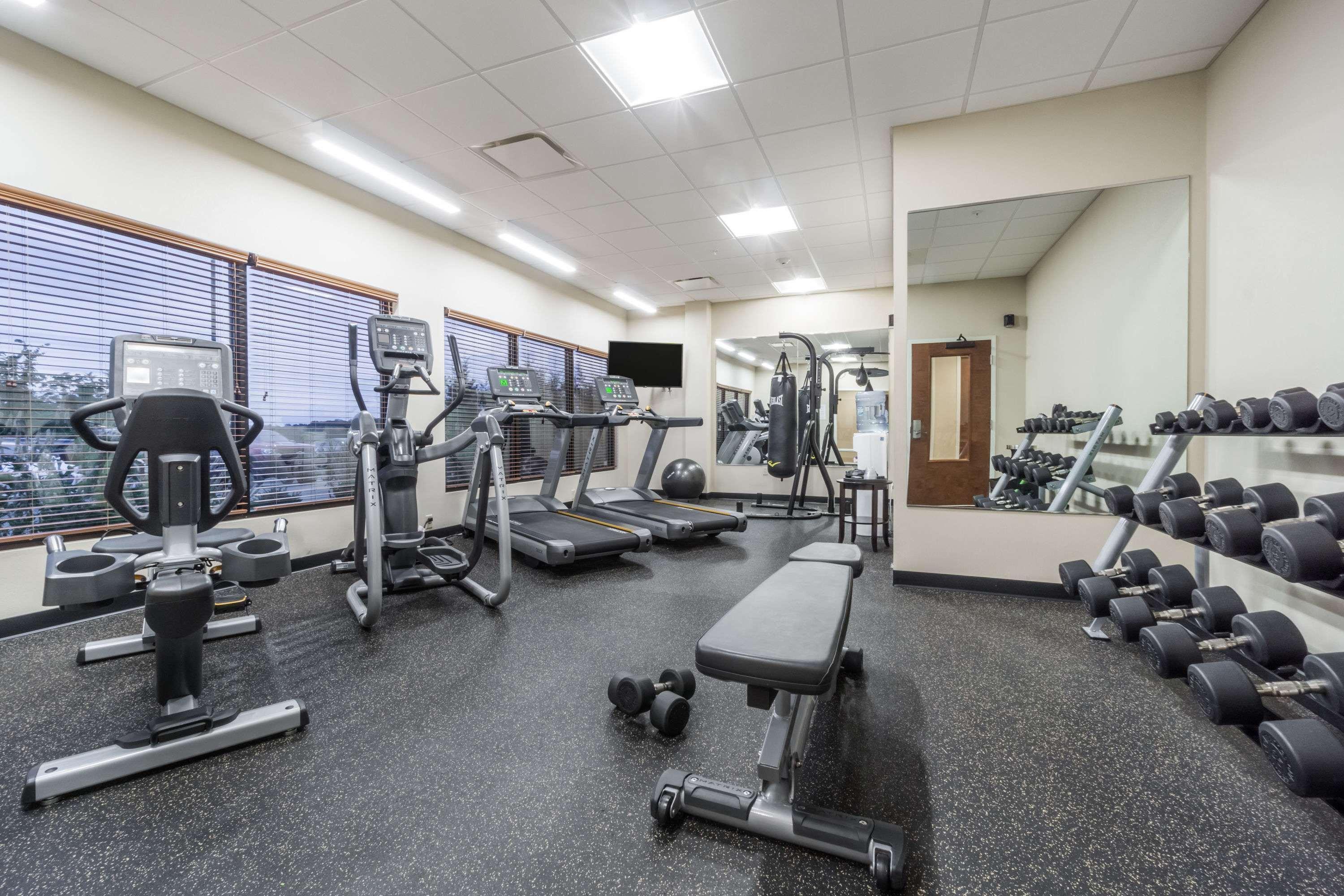 Hawthorn Suites By Wyndham Wheeling At The Highlands Triadelphia Экстерьер фото