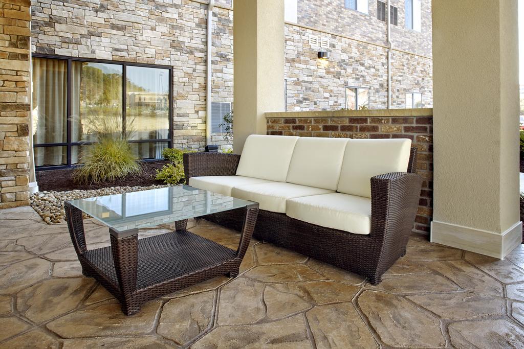 Hawthorn Suites By Wyndham Wheeling At The Highlands Triadelphia Экстерьер фото